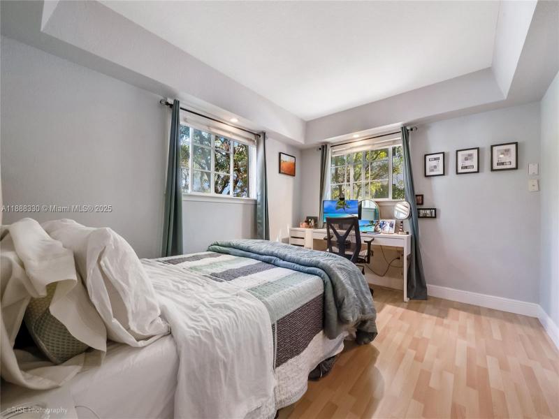 Property photo # 9