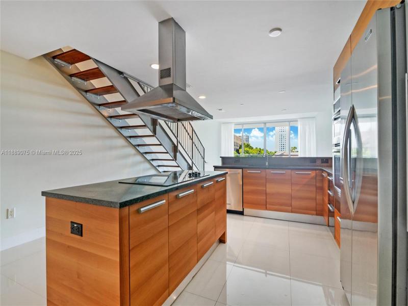 Property photo # 4