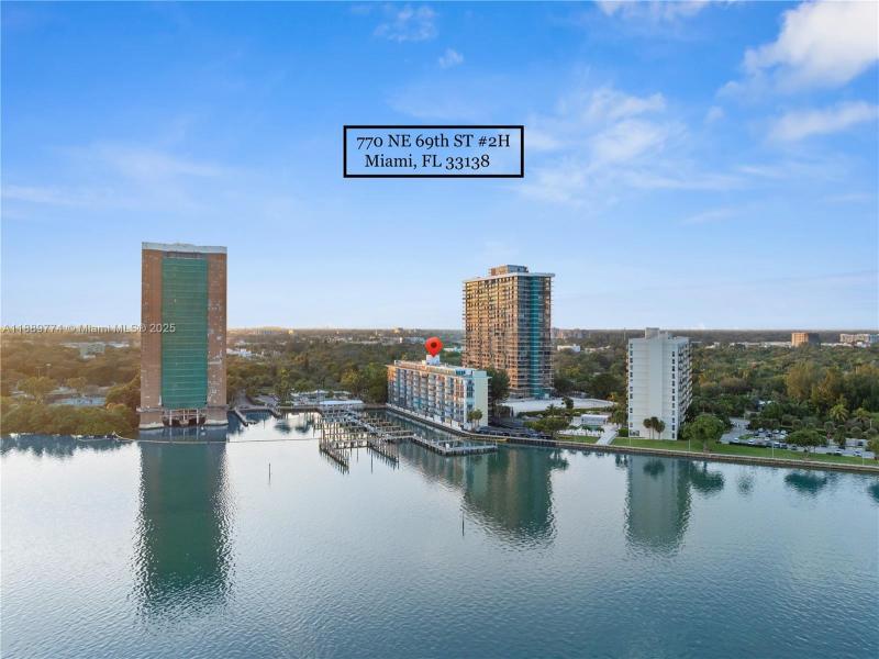 Condo for sale at Palm Bay Condo 2H