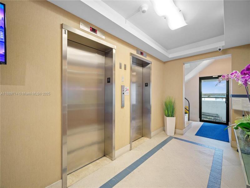 Condo for sale at Palm Bay Condo 2H