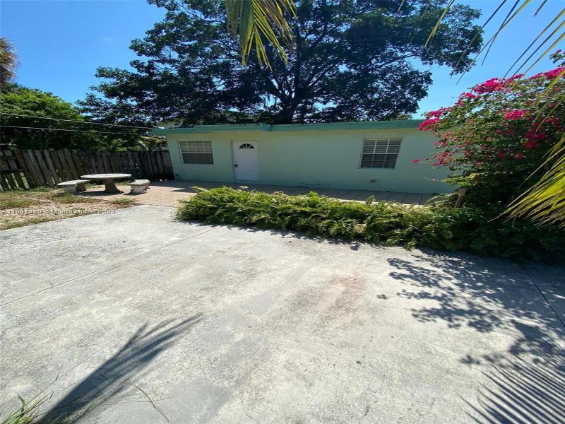 Property photo # 0