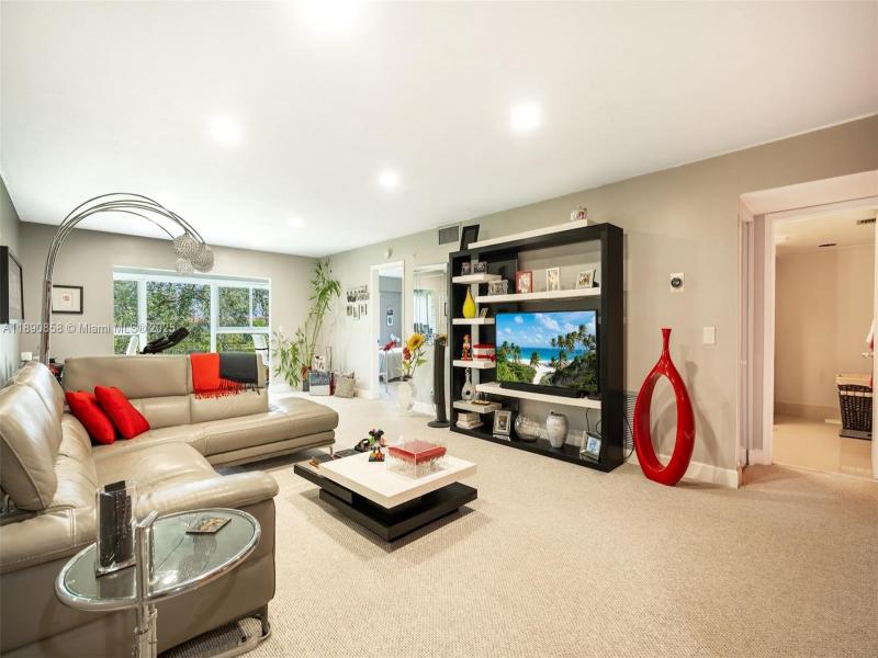 Property photo # 7