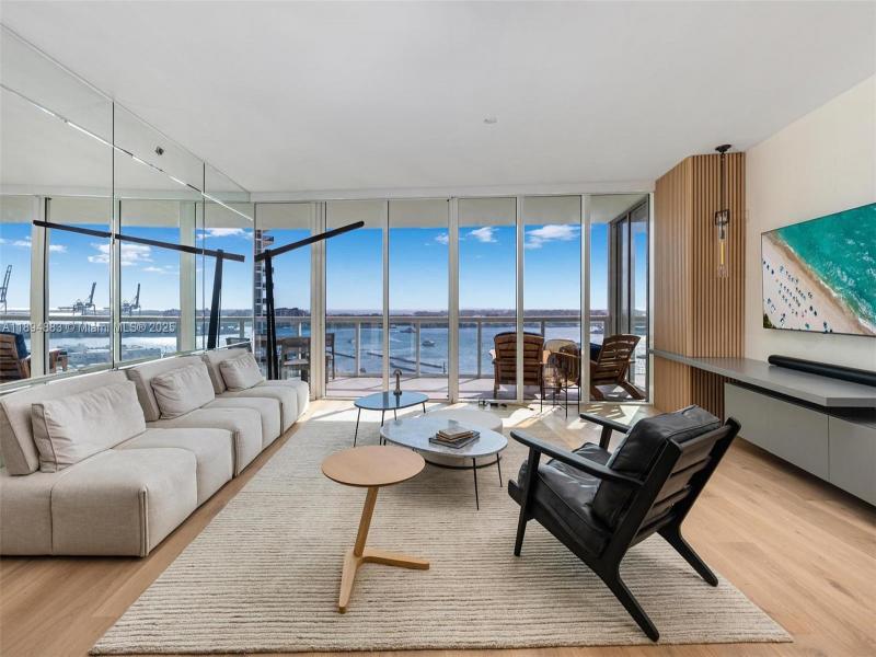 Property photo # 8