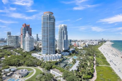 Continuum II North Apt #705