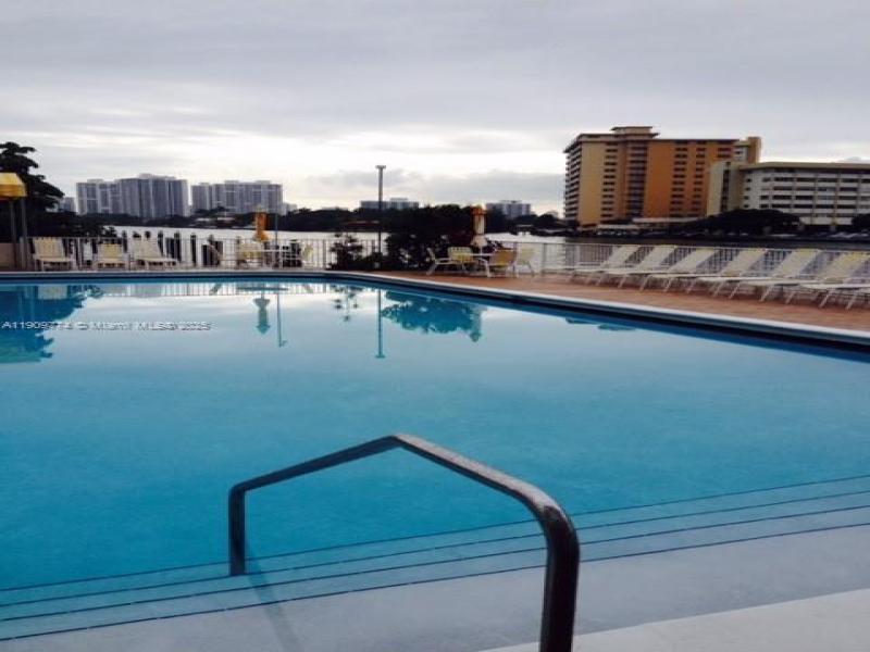 Apartment for rent at Plaza Towers North 308