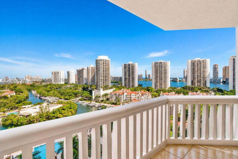 Condo for sale at 2000 Williams Island 1710