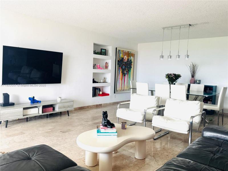 Condo for sale at Olympus Towers 1206
