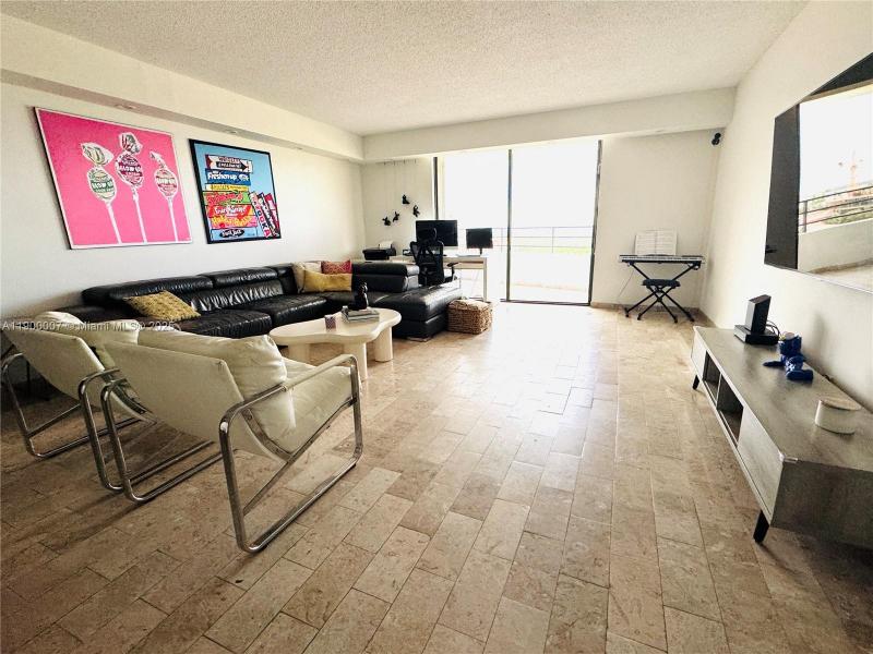 Condo for sale at Olympus Towers 1206