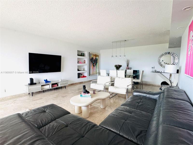 Condo for sale at Olympus Towers 1206
