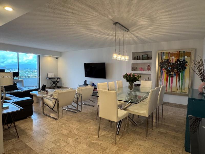 Condo for sale at Olympus Towers 1206