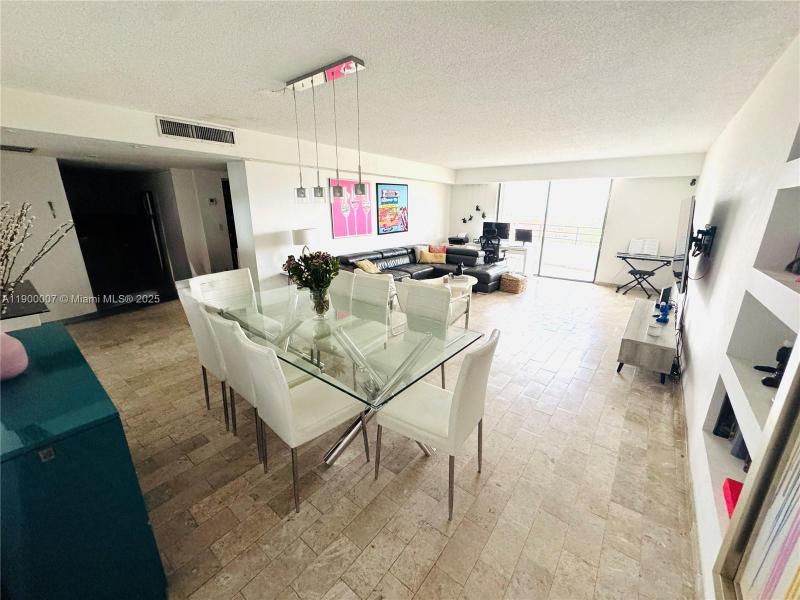Condo for sale at Olympus Towers 1206