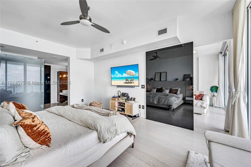 Comprar apartamento no Paramount Bay 1906
