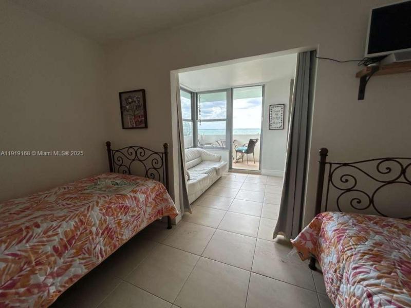 Alquiler de apartamento en Triton Towers 625