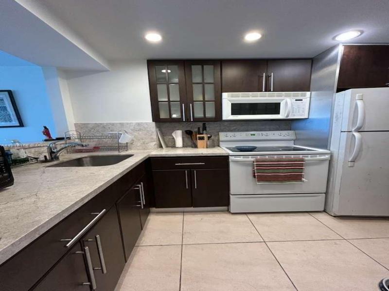 Alquiler de apartamento en Triton Towers 625