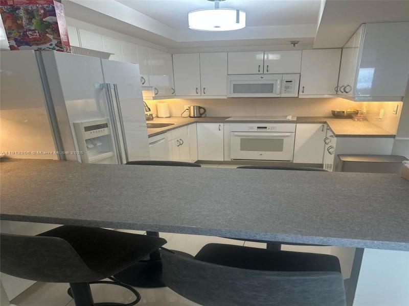Condo for sale at Waterview 747