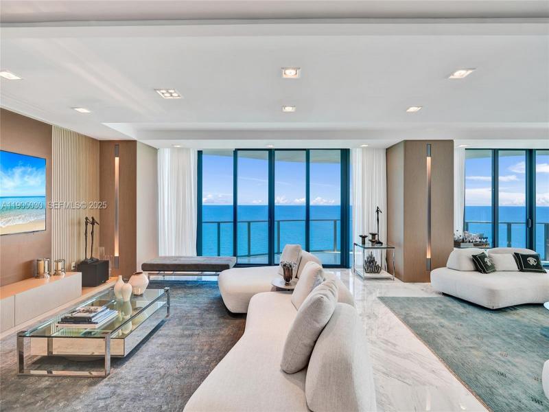 Comprar apartamento en Regalia 16