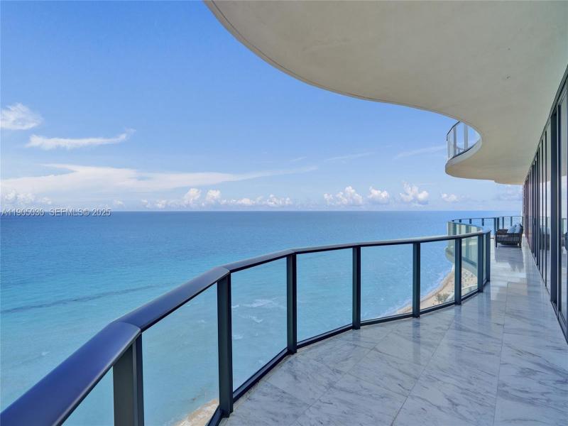 Comprar apartamento en Regalia 16