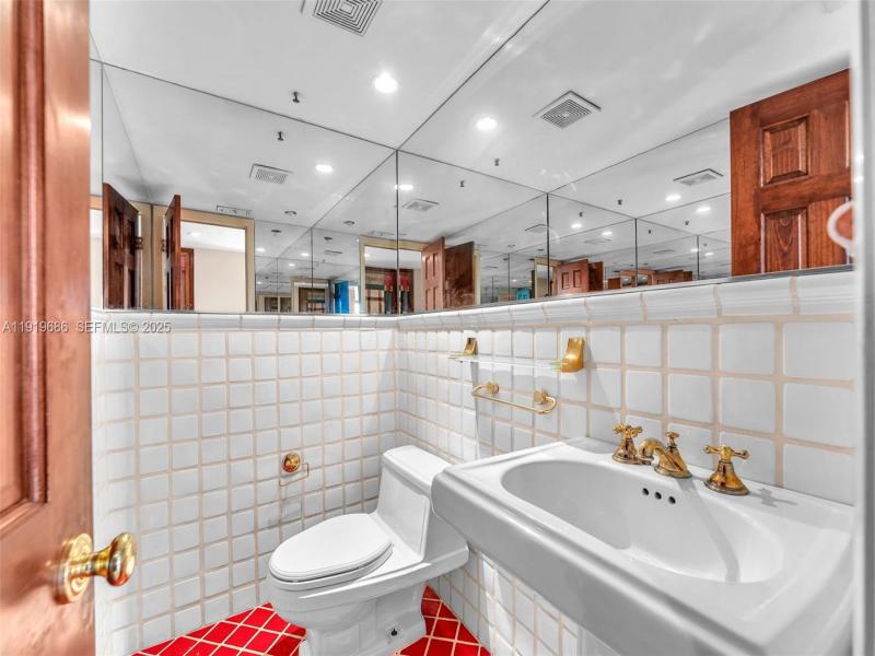 Property photo # 6