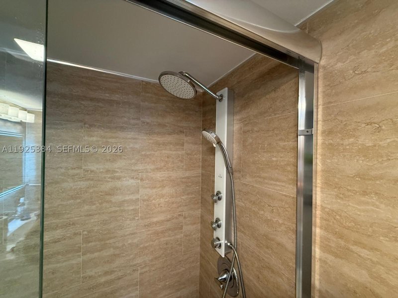Condo for sale at La Perla 2701