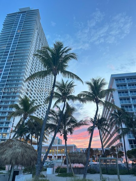 Condo for sale at La Perla 2701