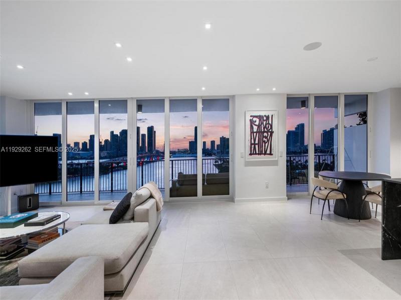 Property photo # 9