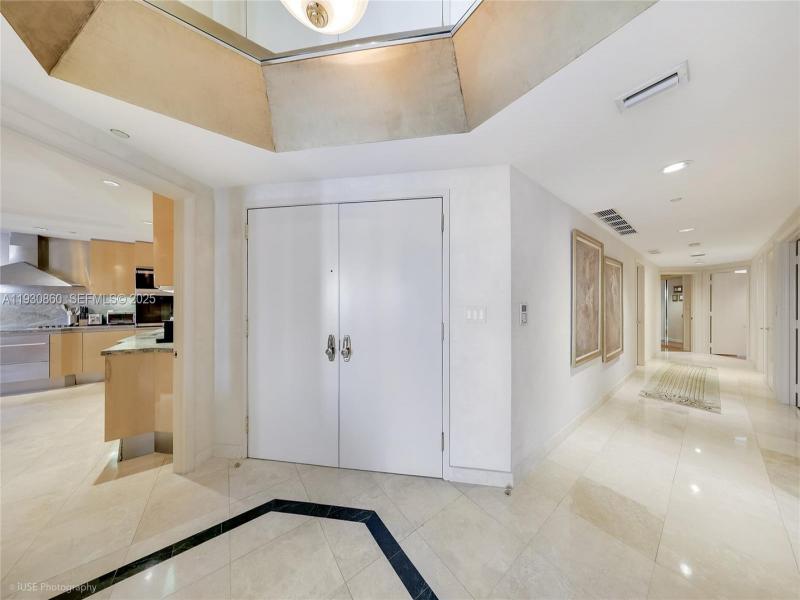 Comprar apartamento en Williams Island 2600 703