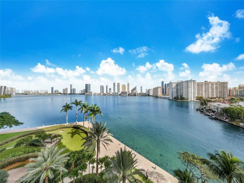 Comprar apartamento en Williams Island 2600 703