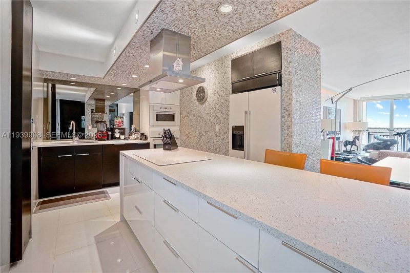 Condo for sale at Palm Bay Condo 6F