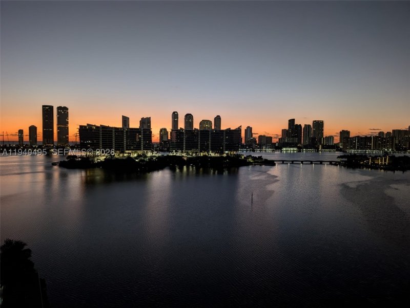 Condo for sale at Echo Aventura LPH11