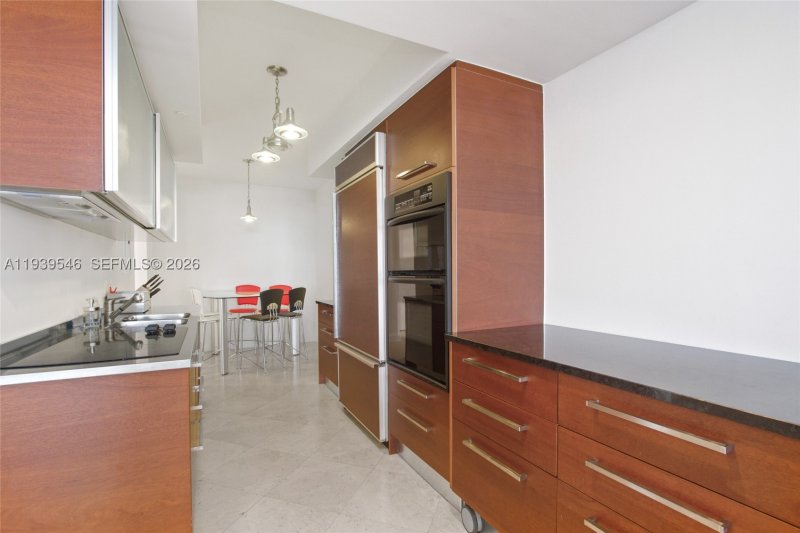 Comprar apartamento en Beach Club One 1608