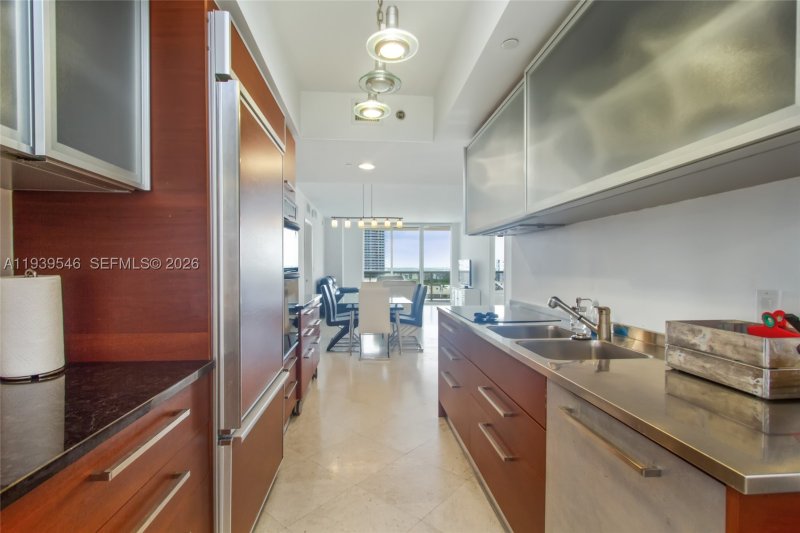 Comprar apartamento en Beach Club One 1608