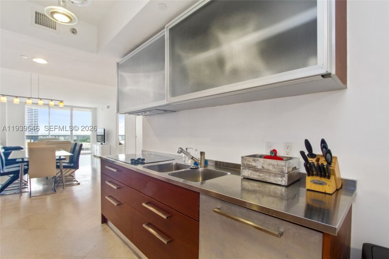 Comprar apartamento en Beach Club One 1608