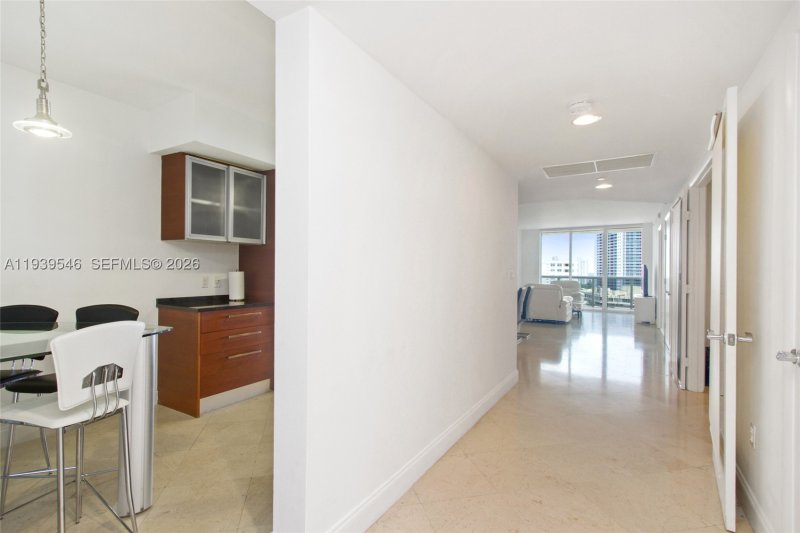 Comprar apartamento en Beach Club One 1608