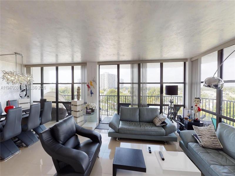 Condo for sale at Oceanview Park 709