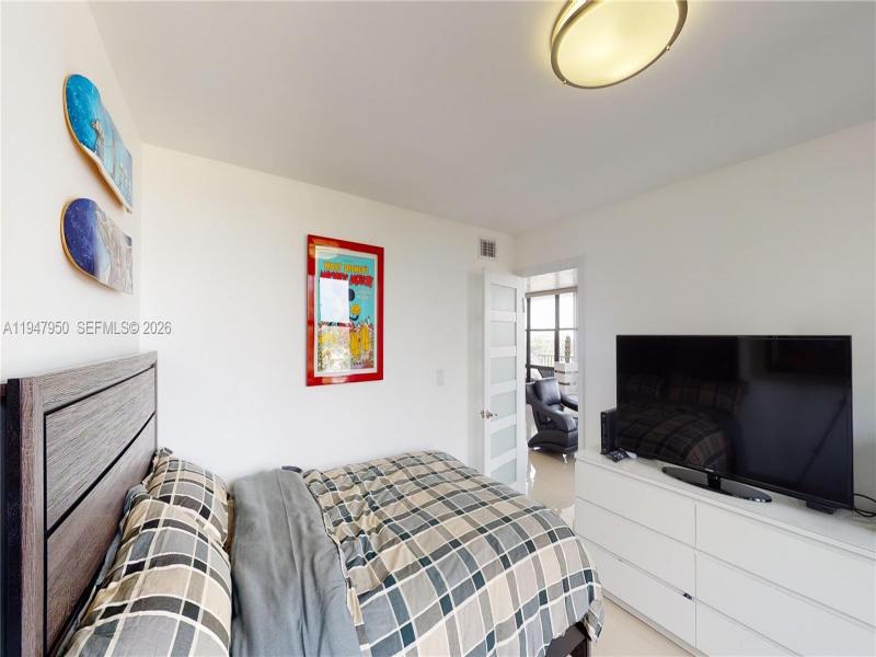 Condo for sale at Oceanview Park 709