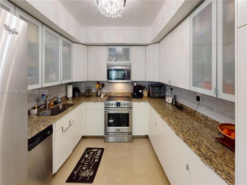 Condo for sale at Oceanview Park 709