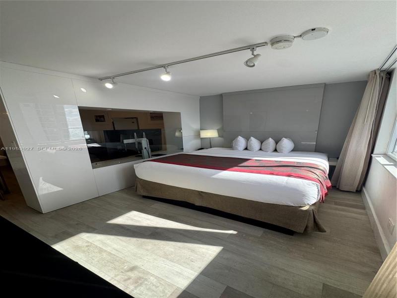 Condo for sale at Aventura Beach Club 1004