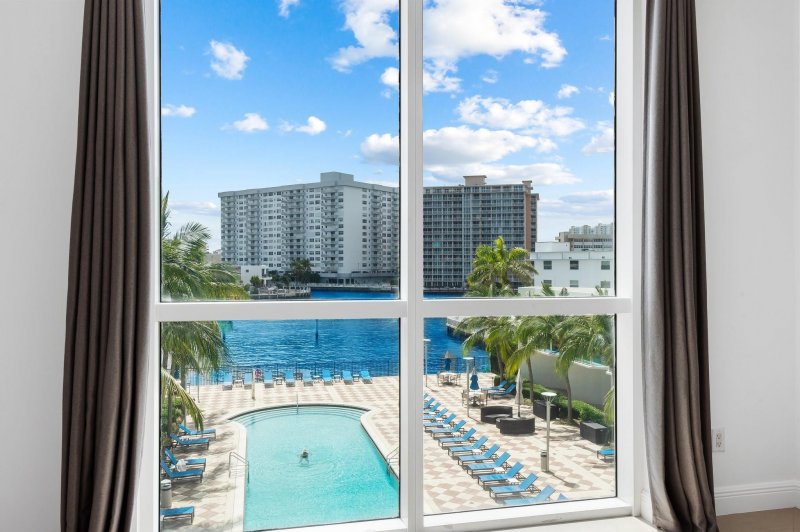 Ocean Marine Yacht Club Apt #307