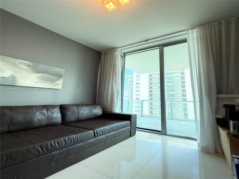 Comprar apartamento en Eloquence on the Bay 905