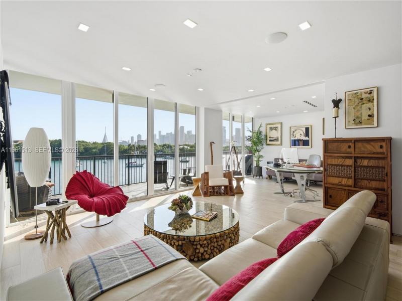 Property photo # 0