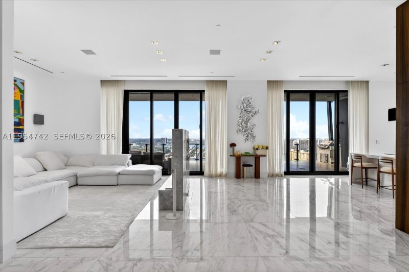 Muse Sunny Isles Beach Apt #2902