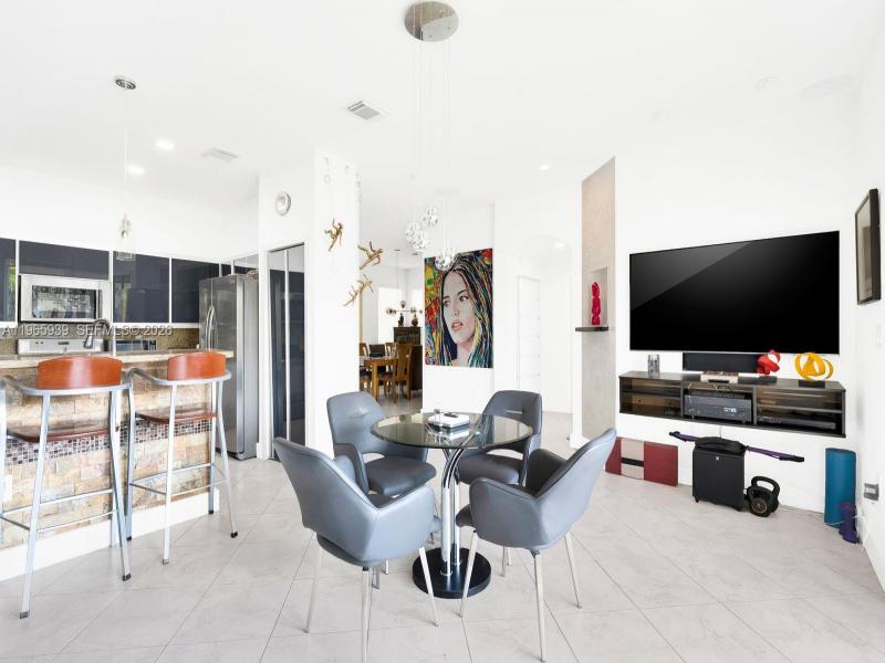 Property photo # 7