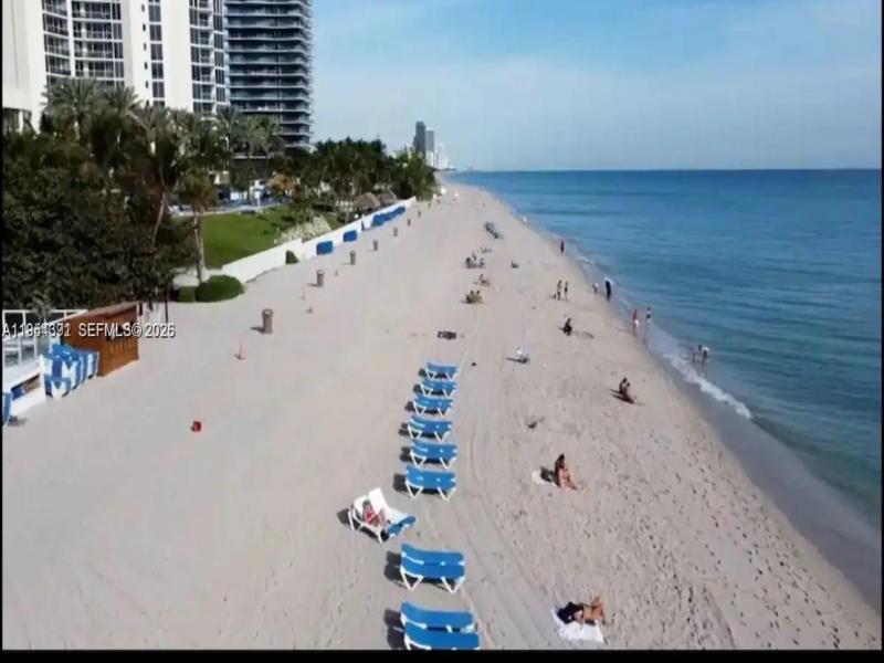 Condo for sale at Aventura Beach Club 436