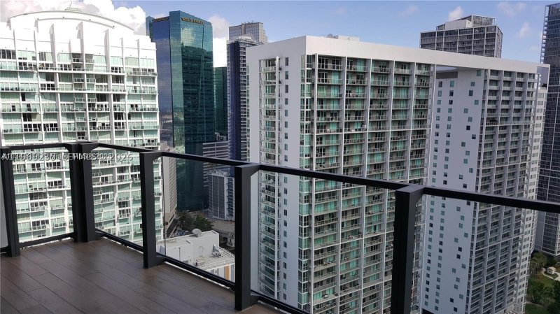 Brickell City Centre Reach Apt #3305