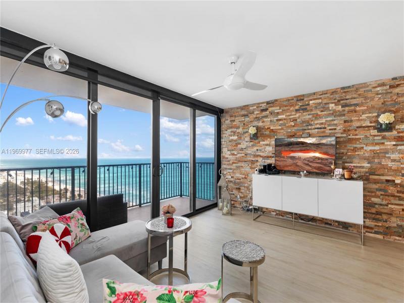 Comprar apartamento no Grenoble at Quadomain 2804