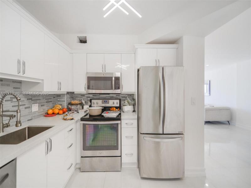 Comprar apartamento no The Hemispheres 8J