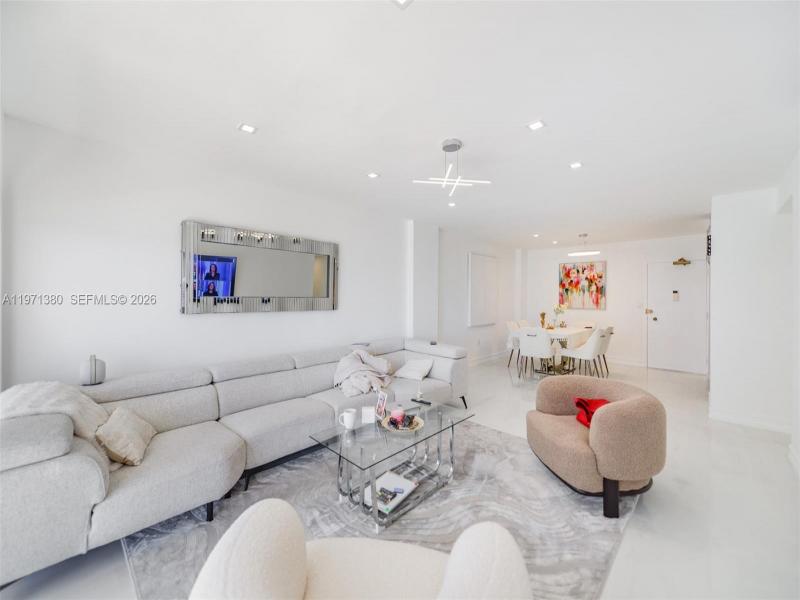 Comprar apartamento no The Hemispheres 8J