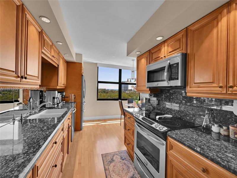 Condo for sale at The Corinthian 9H