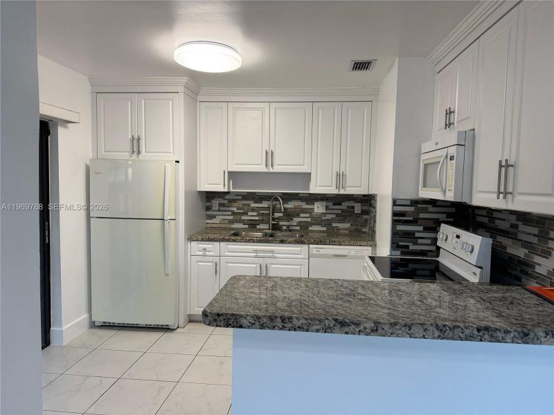 Property photo # 6