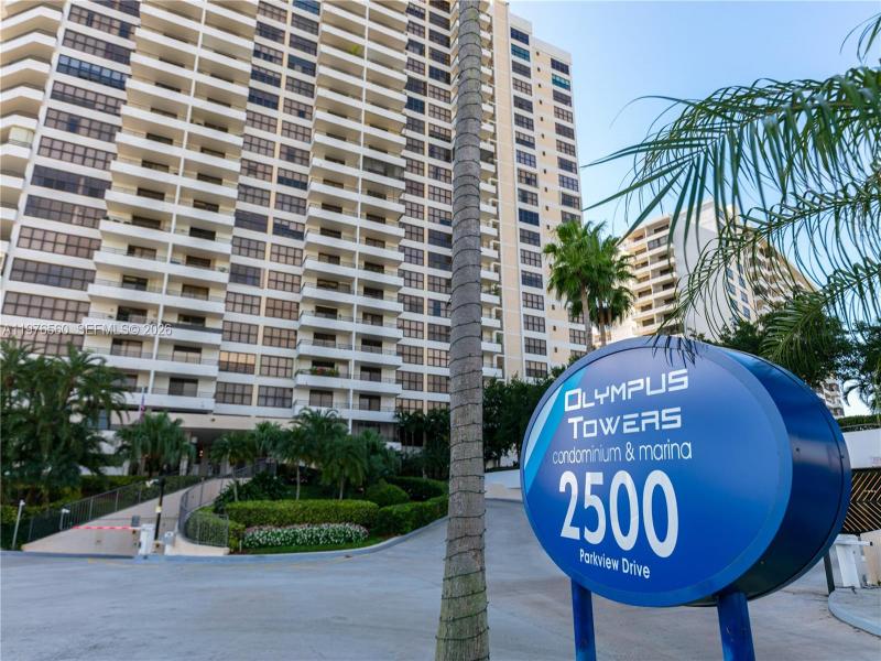 Condo for sale at Olympus Condo 1121